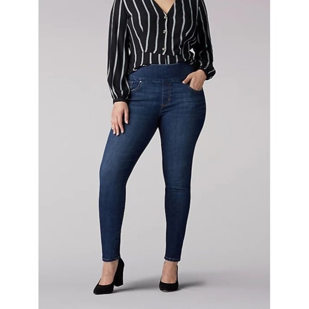 Lee Women's High Rise Stretch Slim Straight Pull On Blue Denim Jeans Size 16S